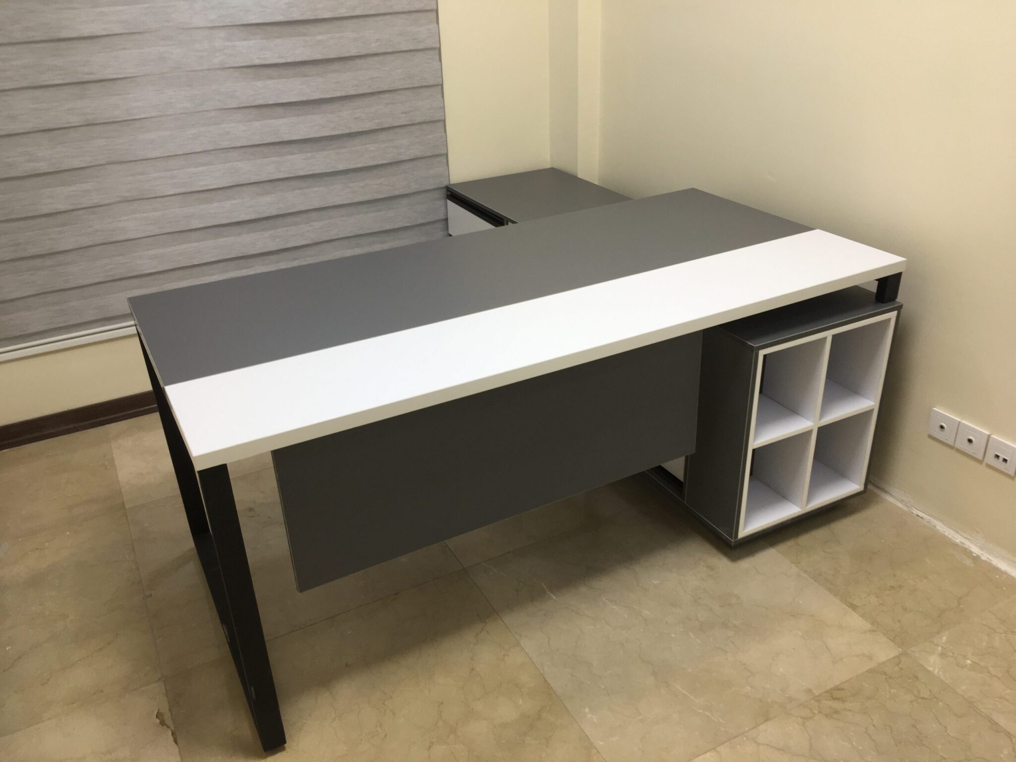 میز پایه فلزی پایه فلزی پیوت v2001 3 scaled - میز پایه فلزی