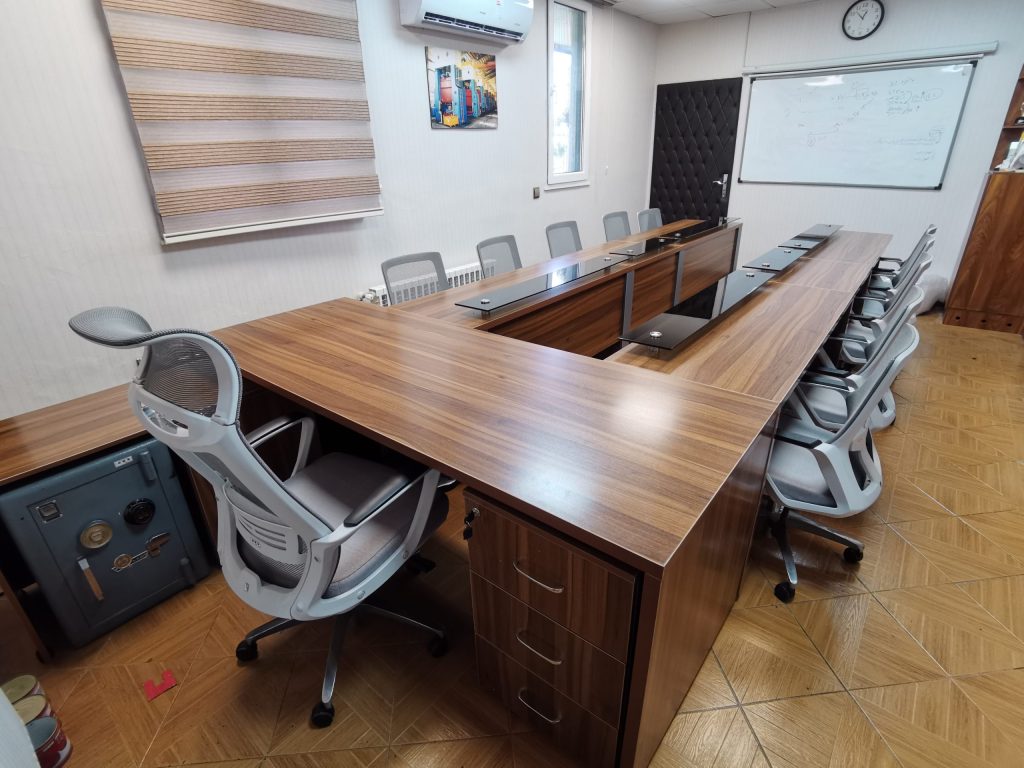 میز کنفرانس