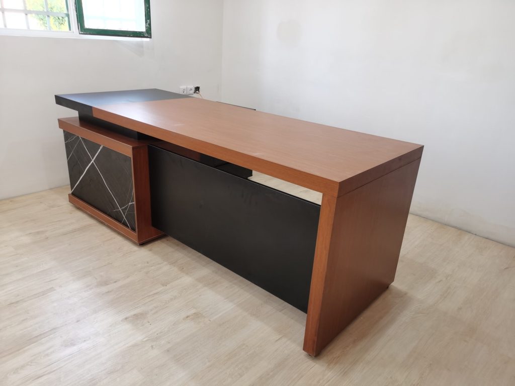 میز مدیریتی Mo1140