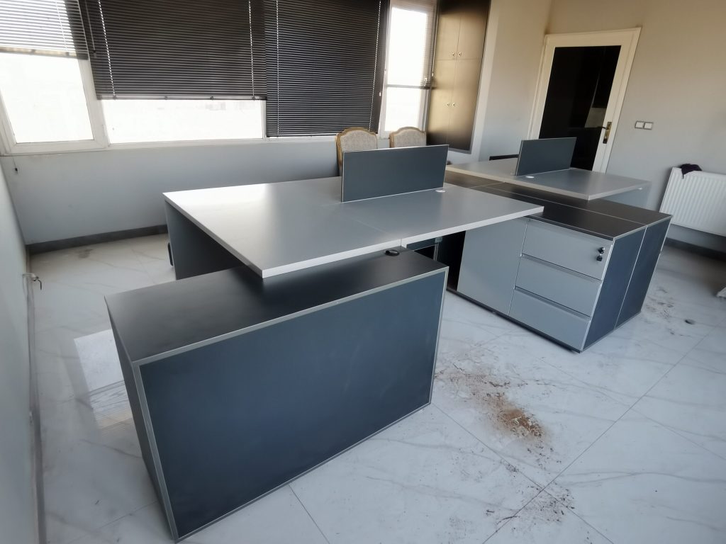 میز کار گروهی