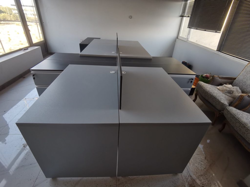 میز کار گروهی