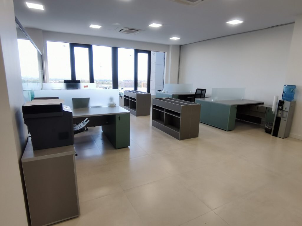 میز کار گروهی