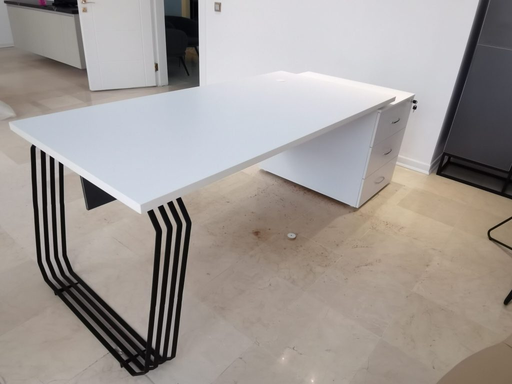 میز مدیریتی Mo104
