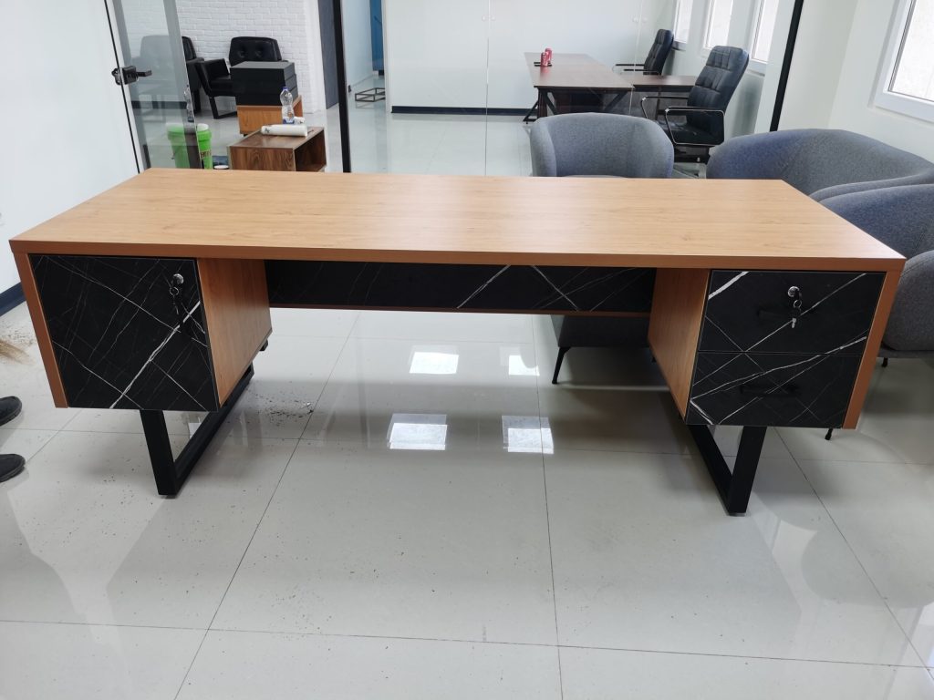 میز مدیریتی