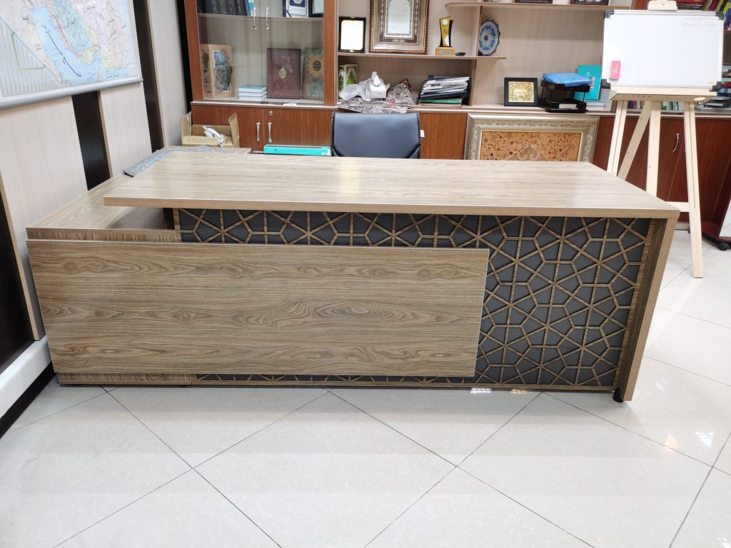میز مدیریت با طراحی اسلیم