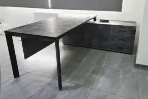 میز اداری مدرن نیلپر پایه فلزی مثلثی میز اداری مدرن نیلپر پایه فلزی مثلثی