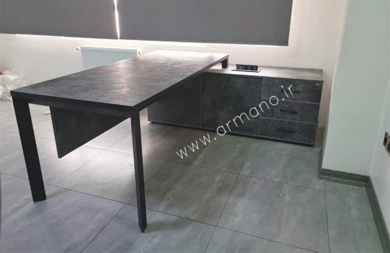 Executive Deskمیز مدیریتی مدرن پایه فلزی Mo106