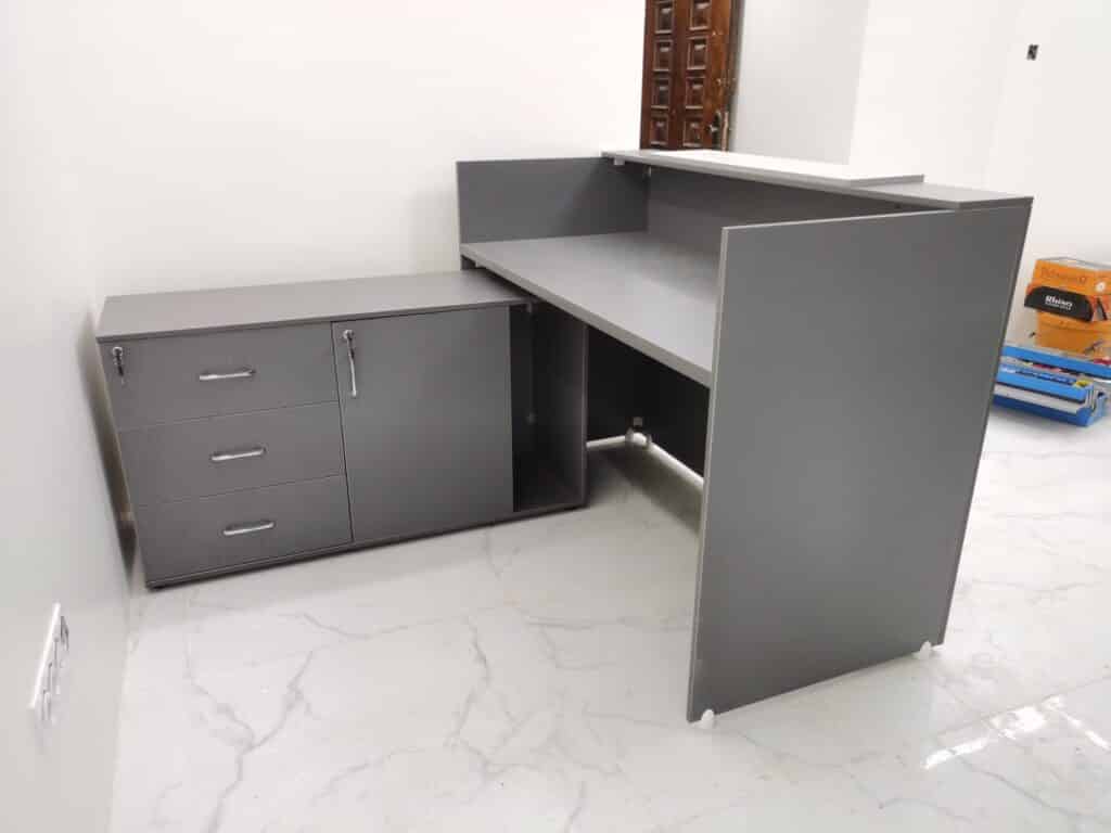 کانتر پذیرش منشی