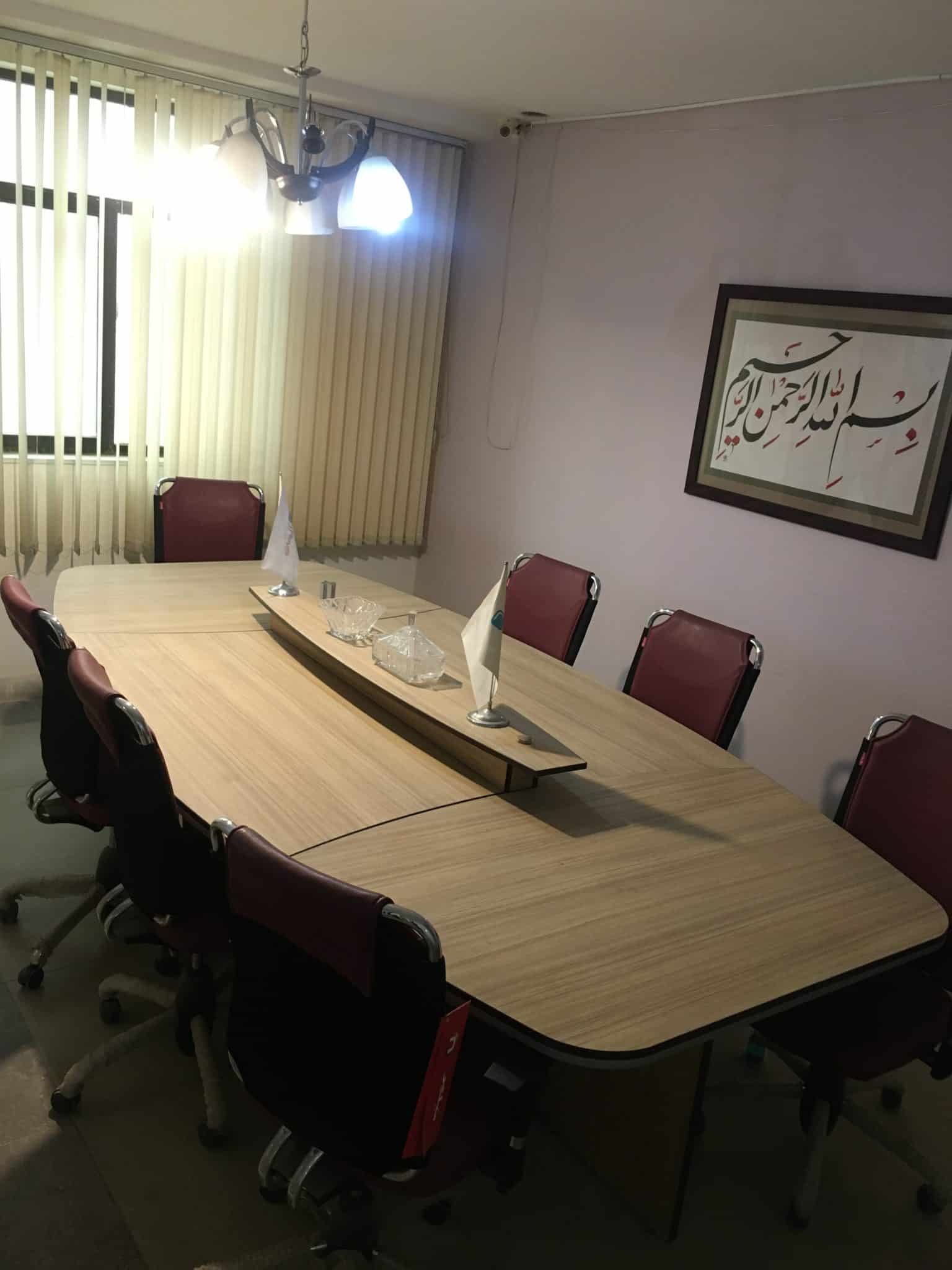 میز کنفرانس بیضی۱۰ نفره